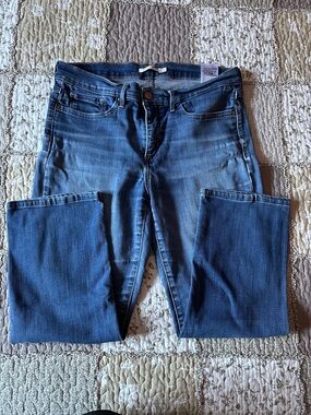 Levi's Women's Straight Leg Petite Jeans Classic